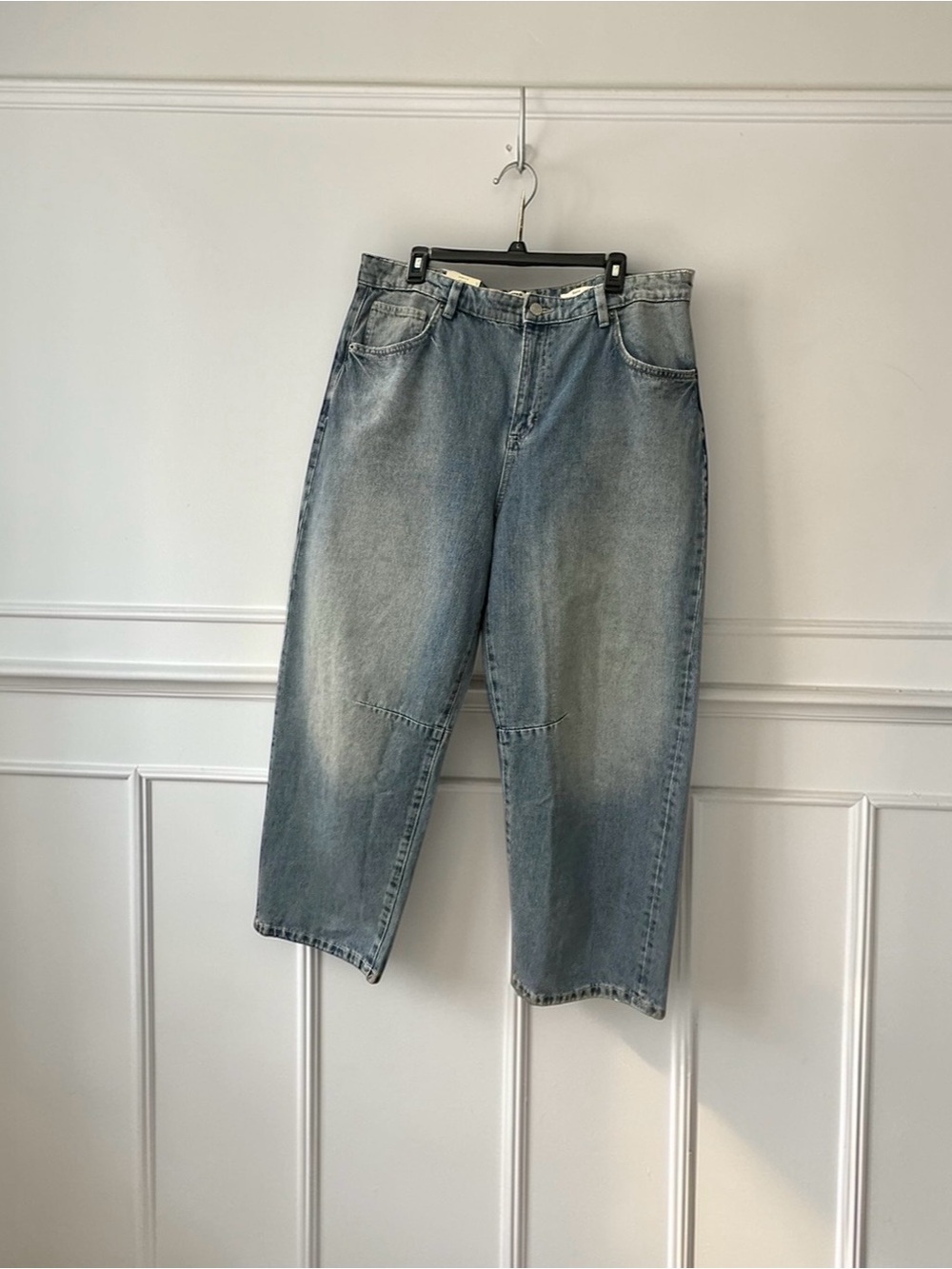 Cotton On Barrel Jeans. NWT. Size: 34